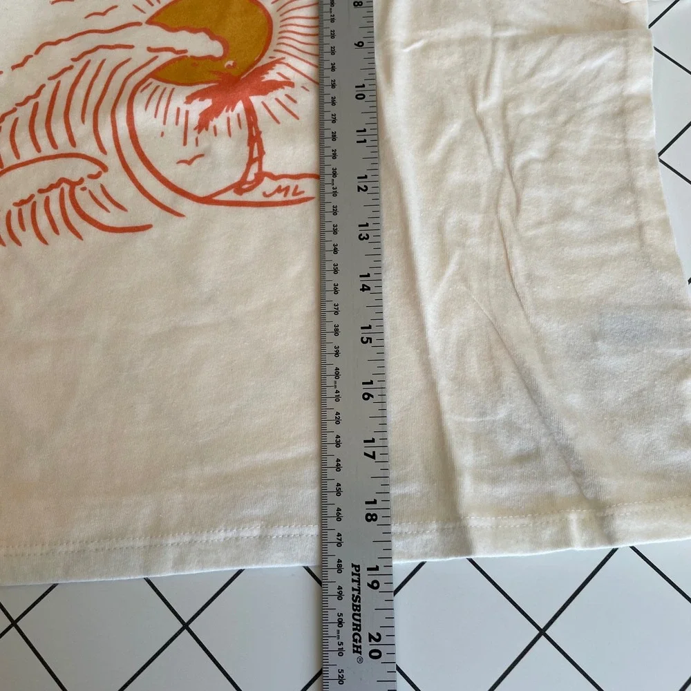 Marine Layer Easy Crop Graphic Tee Antique White Orange Sun Wave NWT Size M USA - Picture 8 of 9